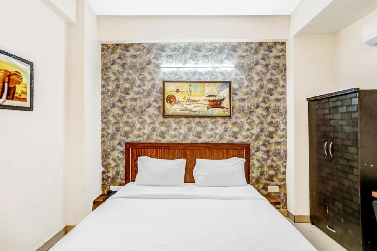 Hotel Noida Continental At Noida City Center Εξωτερικό φωτογραφία