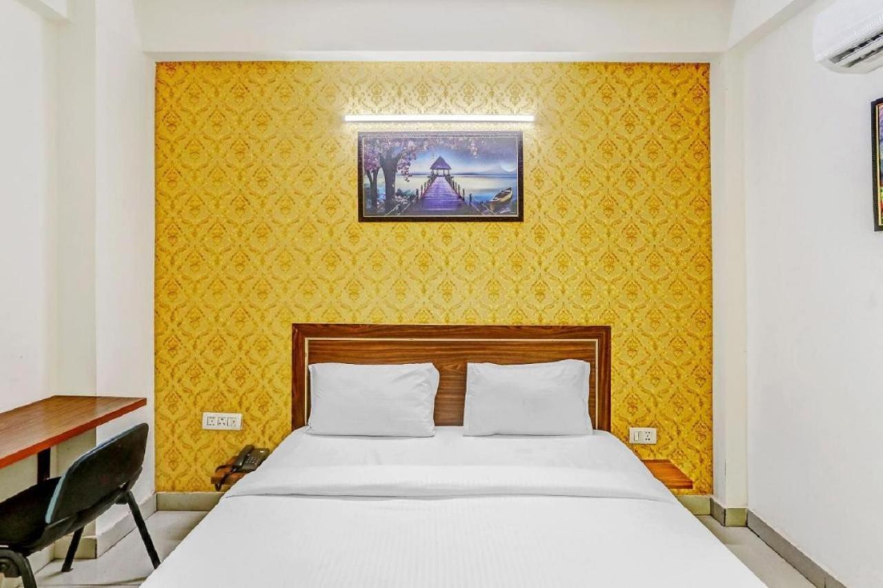 Hotel Noida Continental At Noida City Center Εξωτερικό φωτογραφία