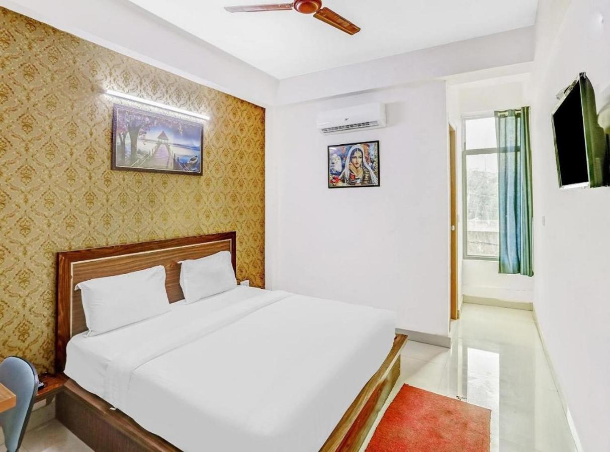 Hotel Noida Continental At Noida City Center Εξωτερικό φωτογραφία